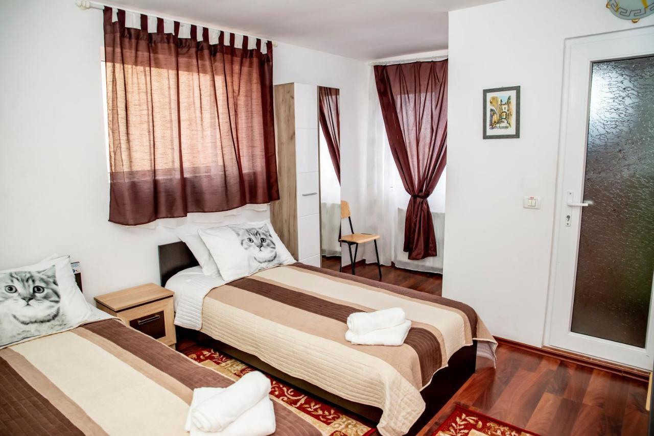Pensiunea Victoria Mangalia Ngoại thất bức ảnh